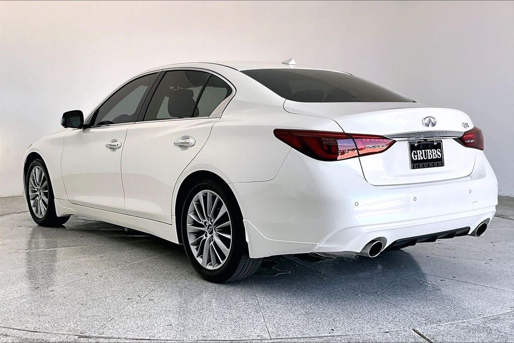 2023 INFINITI Q50 LUXE