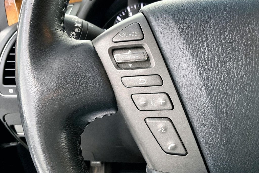 2011 INFINITI QX56 Base