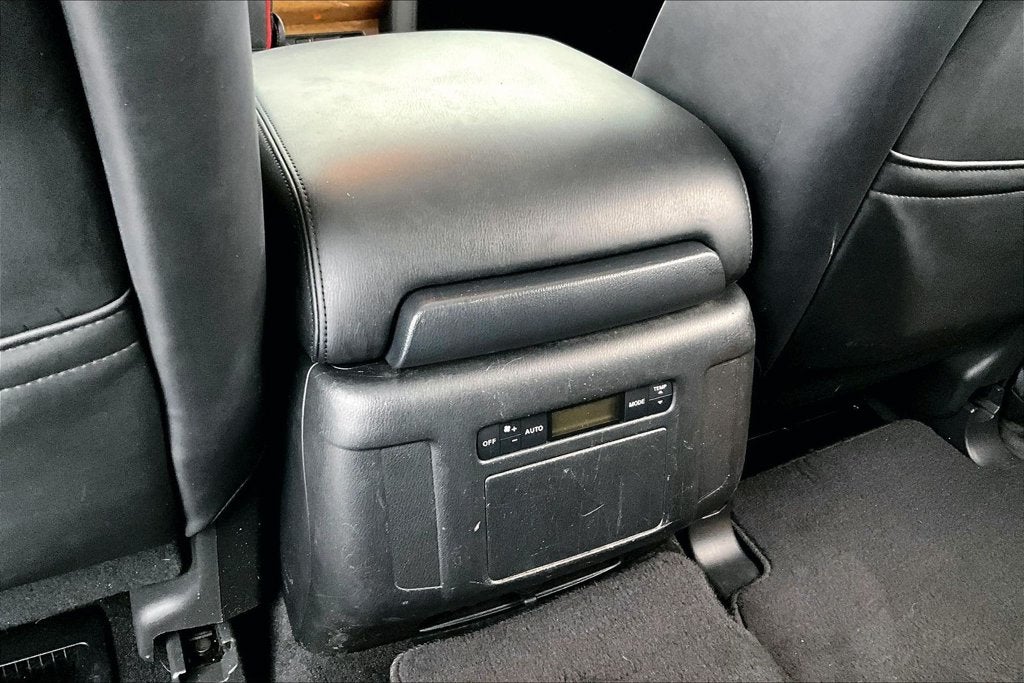 2011 INFINITI QX56 Base
