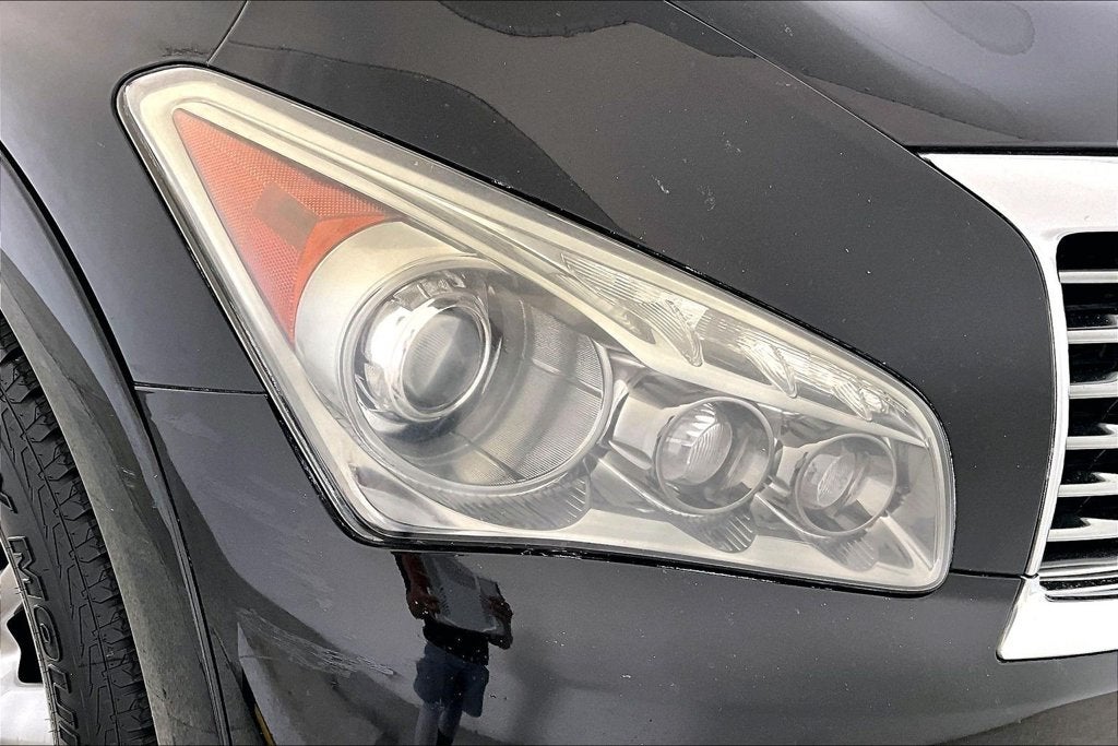 2011 INFINITI QX56 Base