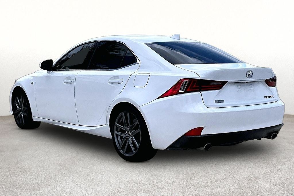 2016 Lexus IS 200t F-Sport