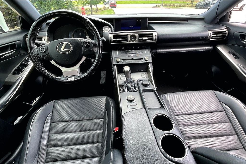 2016 Lexus IS 200t F-Sport
