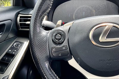 2016 Lexus IS 200t F-Sport
