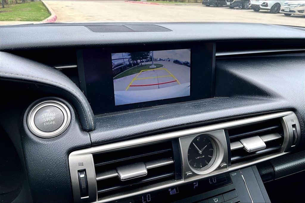 2016 Lexus IS 200t F-Sport
