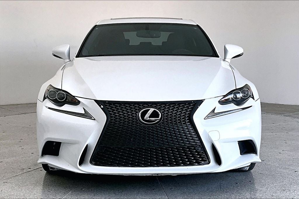 2016 Lexus IS 200t F-Sport