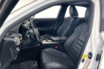 2016 Lexus IS 200t F-Sport
