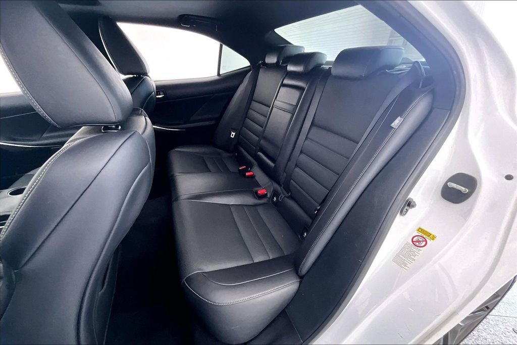 2016 Lexus IS 200t F-Sport