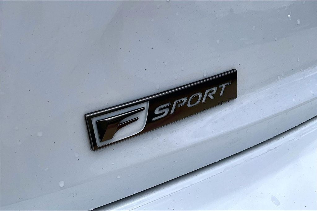 2016 Lexus IS 200t F-Sport
