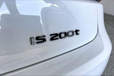 2016 Lexus IS 200t F-Sport