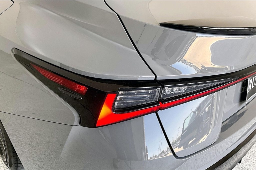 2024 Lexus IS 350 F SPORT Design