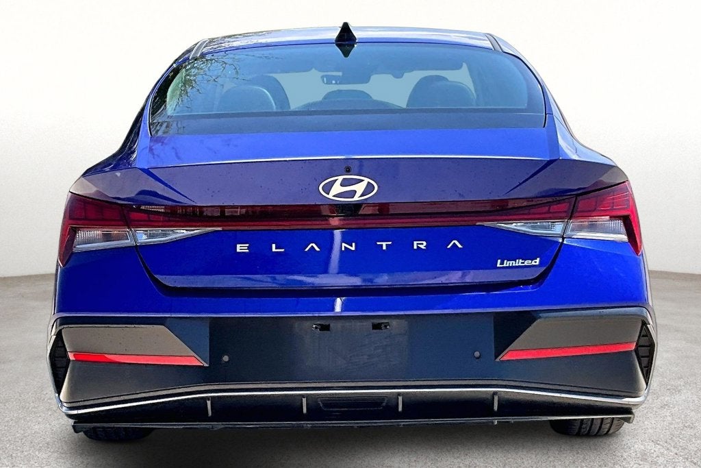 2024 Hyundai Elantra Limited