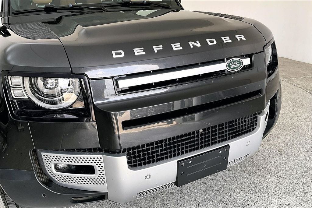 2023 Land Rover Defender 130 First Edition