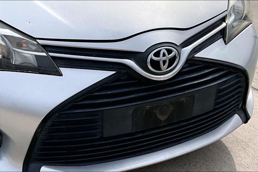 2016 Toyota Yaris L