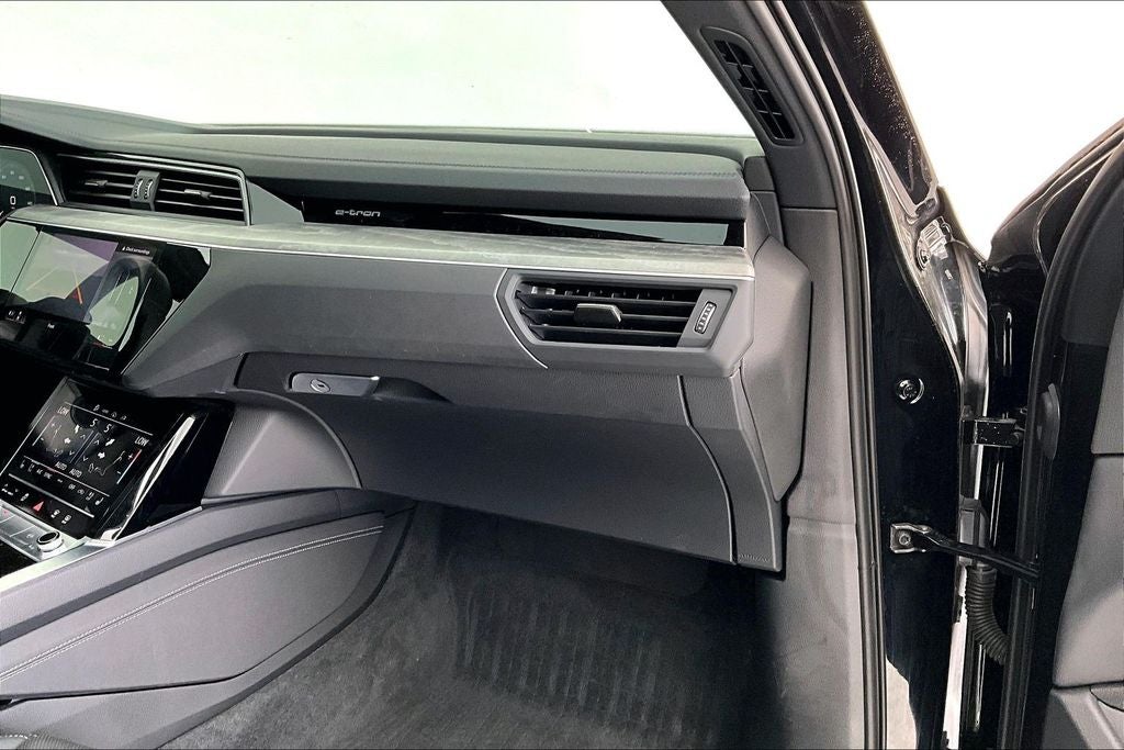 2024 Audi Q8 Sportback e-tron Premium Plus S line quattro
