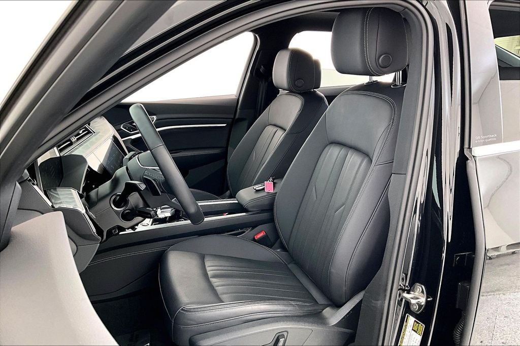 2024 Audi Q8 Sportback e-tron Premium Plus S line quattro