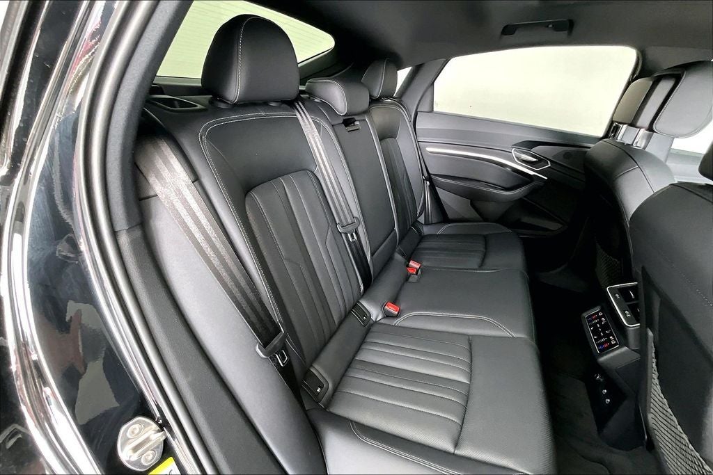 2024 Audi Q8 Sportback e-tron Premium Plus S line quattro