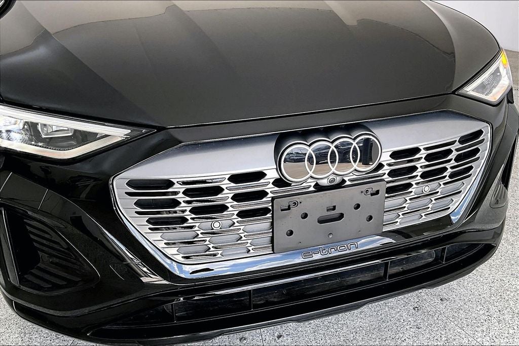 2024 Audi Q8 Sportback e-tron Premium Plus S line quattro