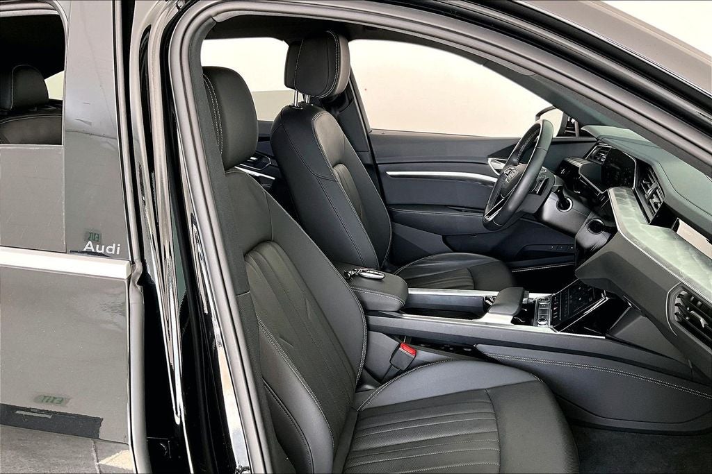 2024 Audi Q8 Sportback e-tron Premium Plus S line quattro