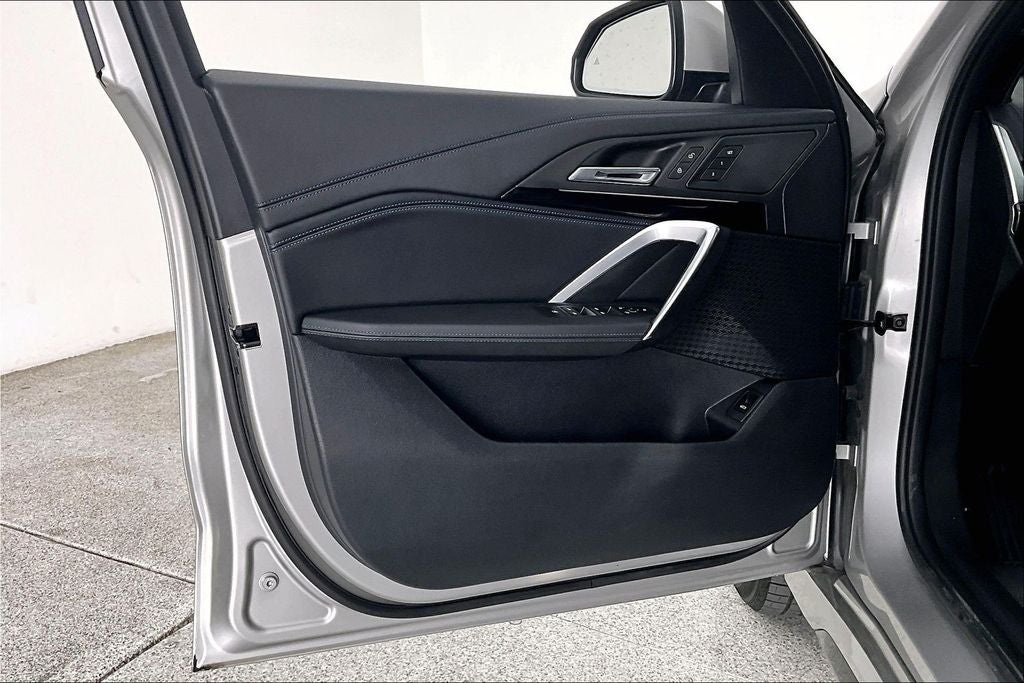 2025 BMW X1 xDrive28i M Sport