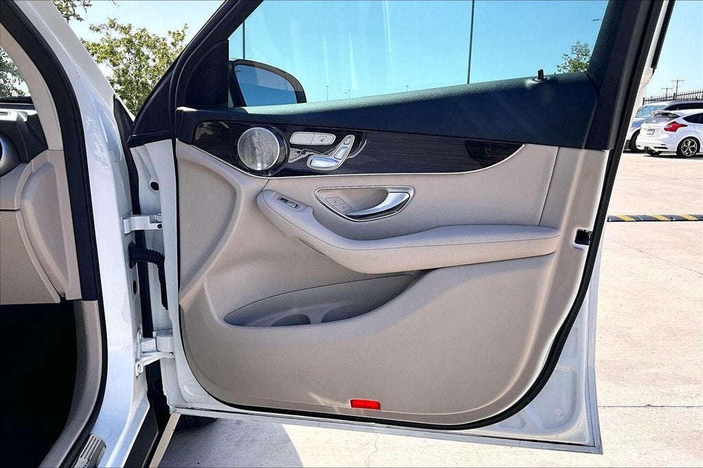 2020 Mercedes-Benz GLC GLC 300
