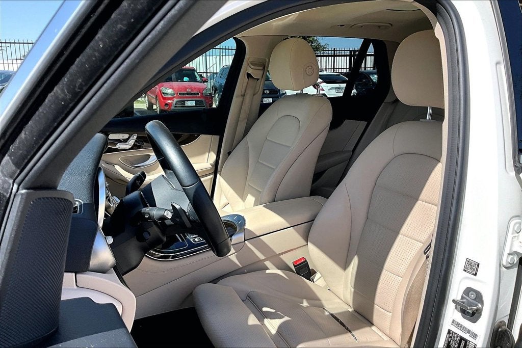 2020 Mercedes-Benz GLC GLC 300