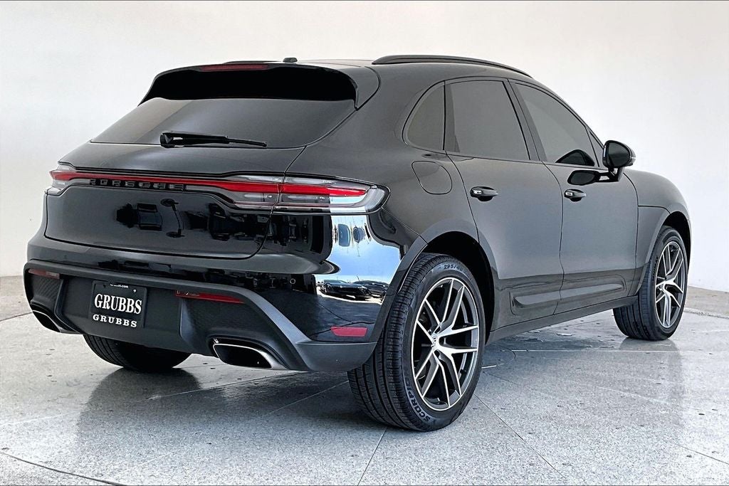 2024 Porsche Macan Base