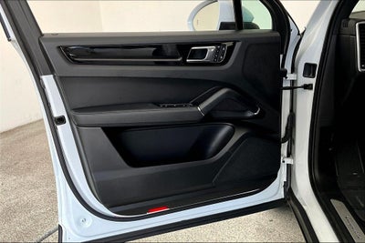 2023 Porsche Cayenne Base