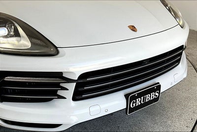 2023 Porsche Cayenne Base