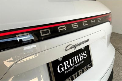 2023 Porsche Cayenne Base