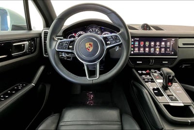 2023 Porsche Cayenne Base