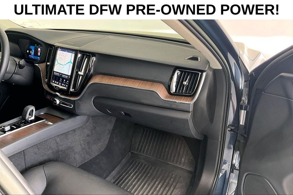 2023 Volvo XC60 B5 Plus Bright Theme