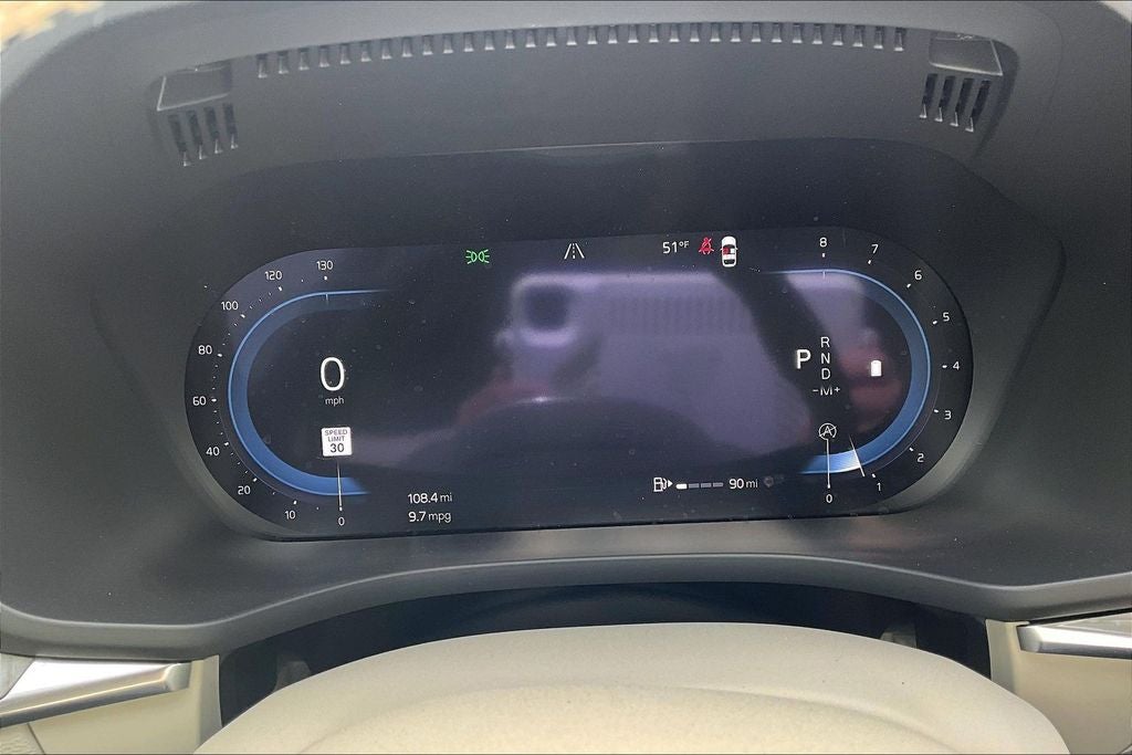 2024 Volvo XC60 B5 Ultimate Dark Theme