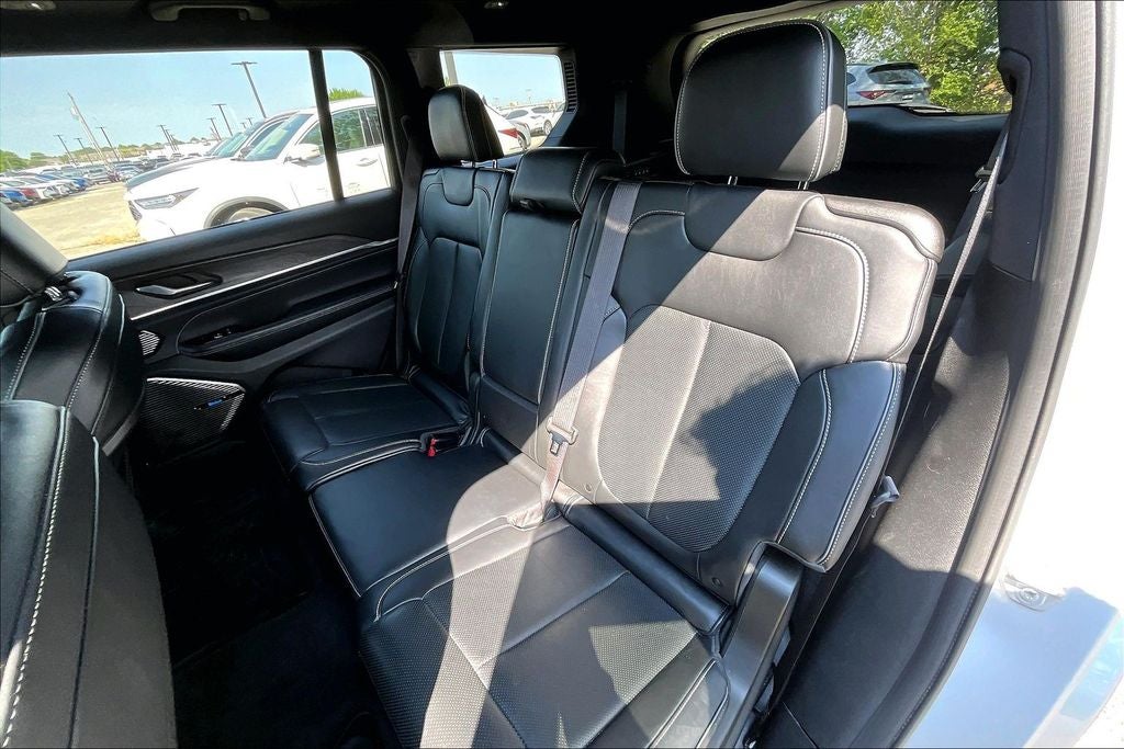 2022 Jeep Grand Cherokee L Overland