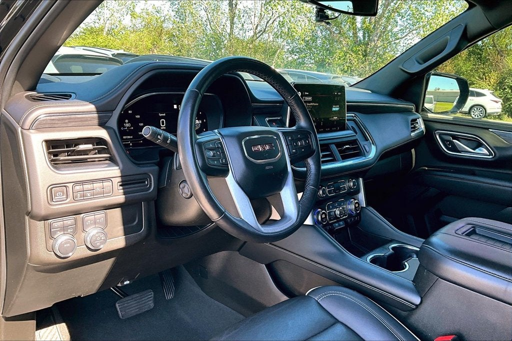 2022 GMC Yukon SLT