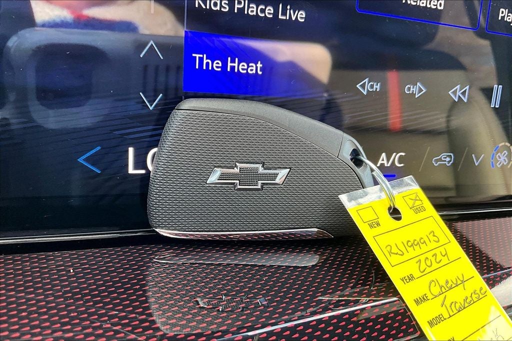 2024 Chevrolet Traverse RS