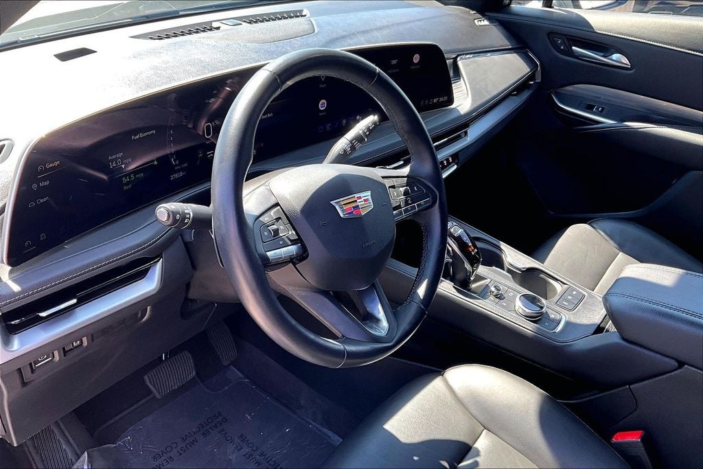 2025 Cadillac XT4 Premium Luxury