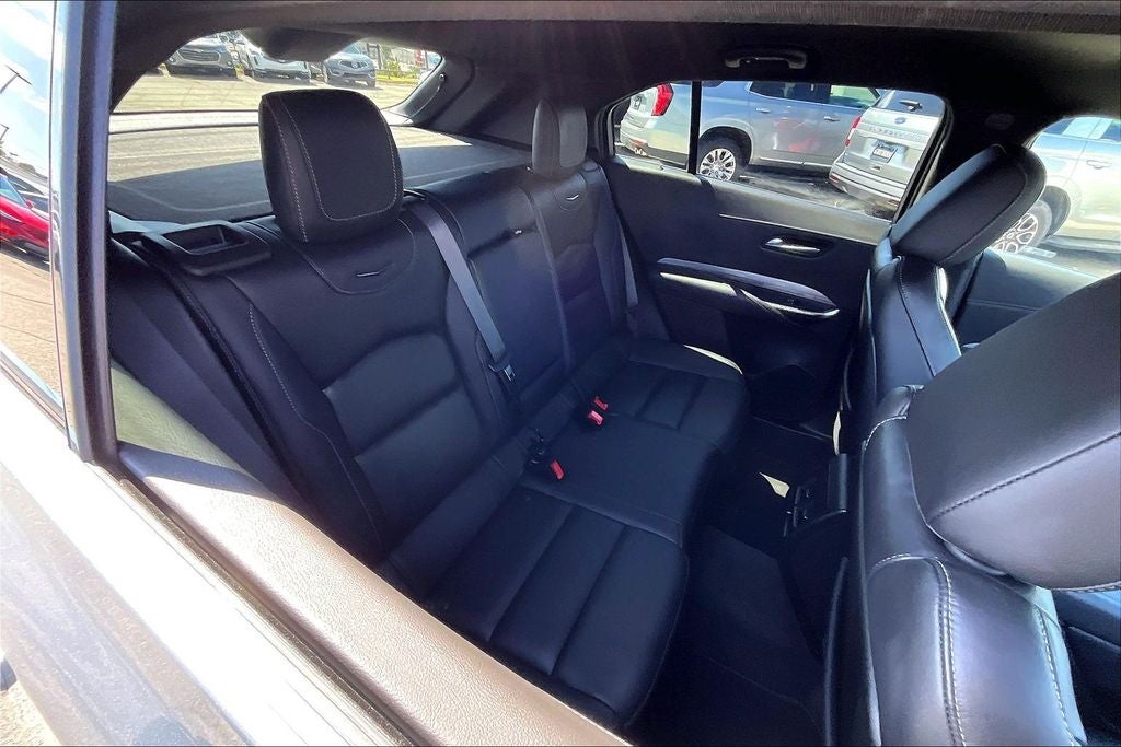 2025 Cadillac XT4 Premium Luxury