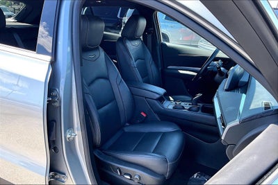 2025 Cadillac XT4 Premium Luxury