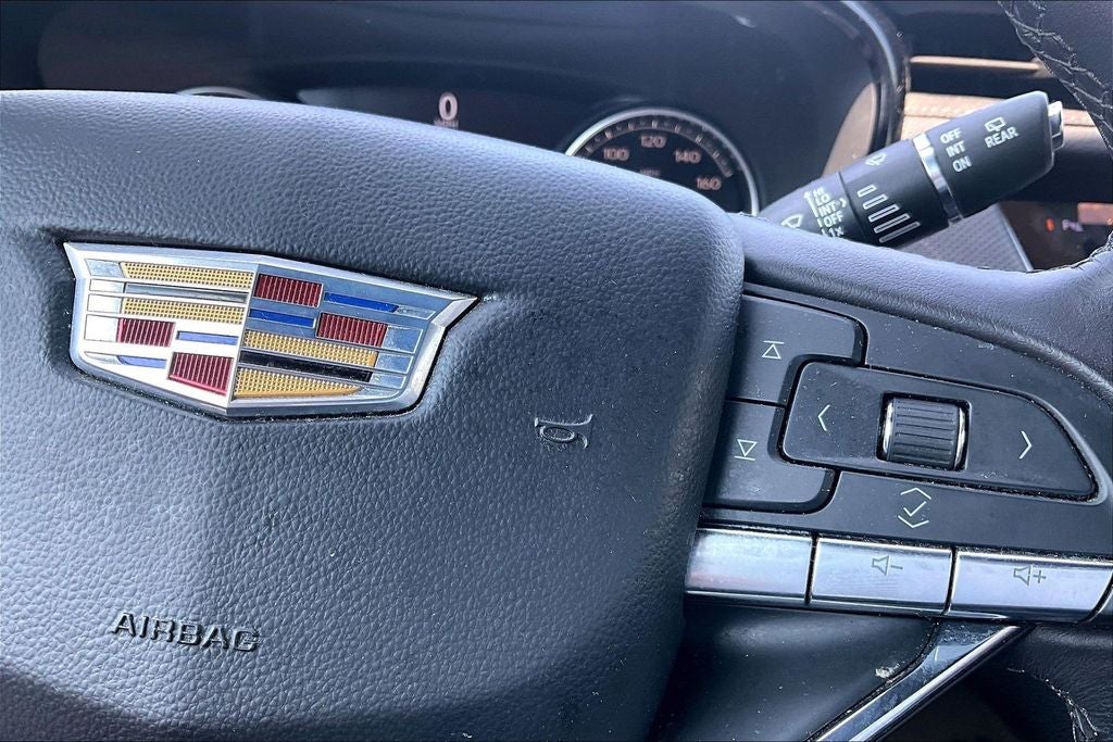 2023 Cadillac XT6 Luxury