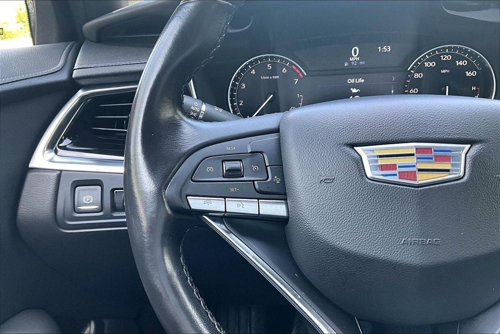 2025 Cadillac XT6 Luxury