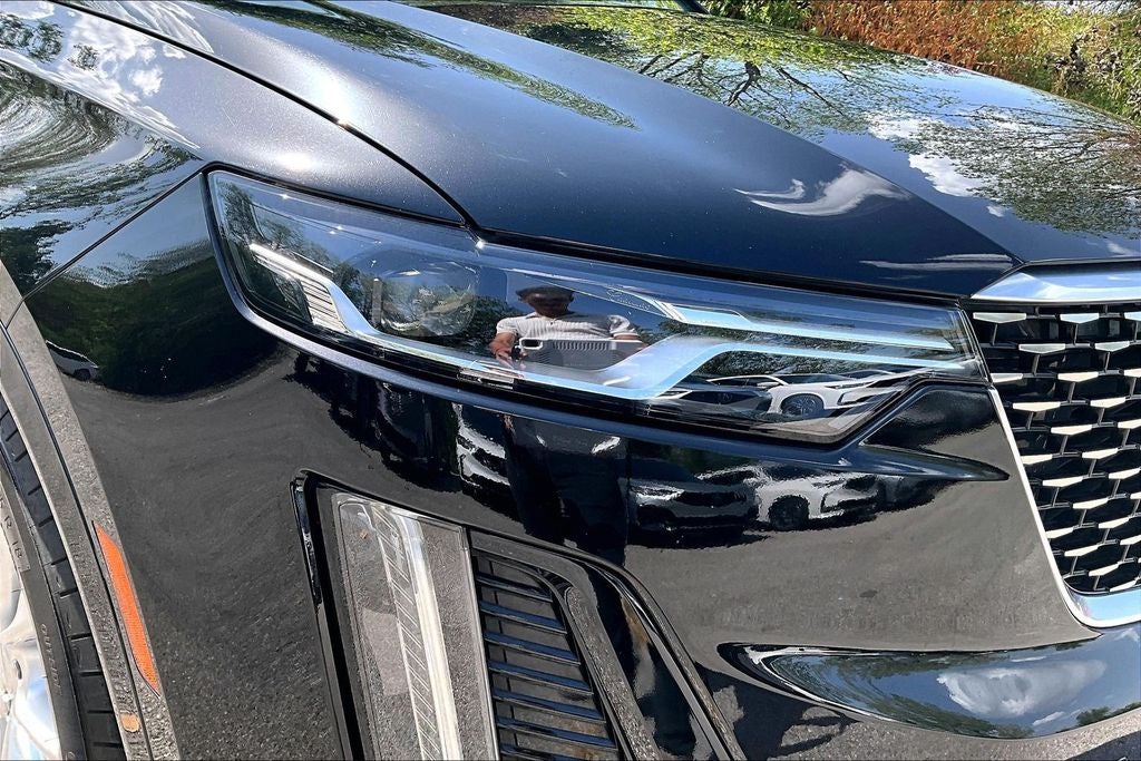 2025 Cadillac XT6 Luxury