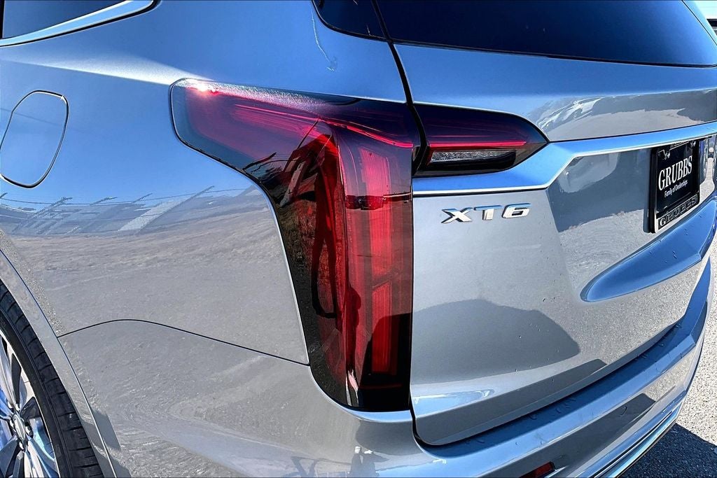 2025 Cadillac XT6 Premium Luxury