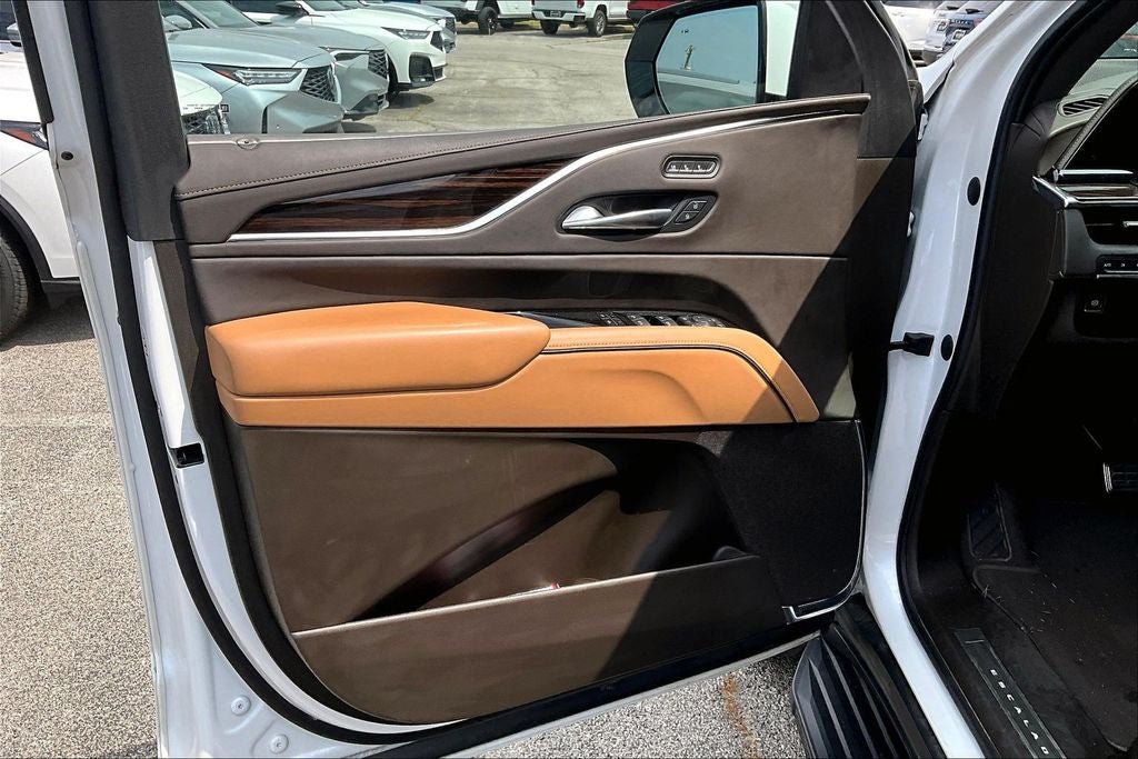 2023 Cadillac Escalade Premium Luxury