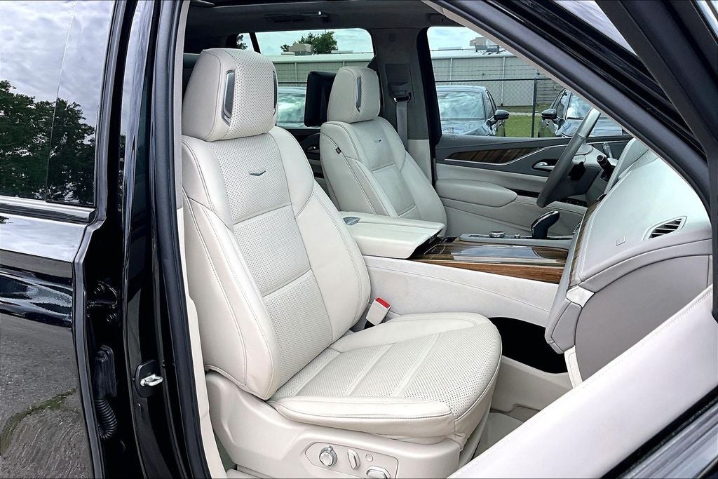 2023 Cadillac Escalade Sport Platinum