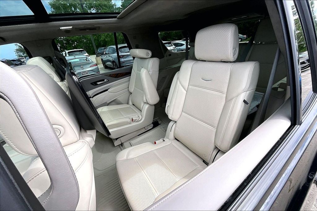 2023 Cadillac Escalade Sport Platinum