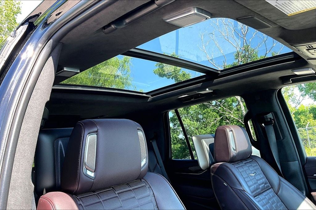 2023 Cadillac Escalade Sport Platinum