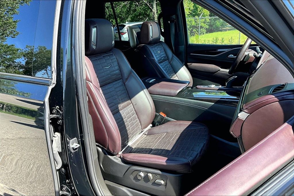 2023 Cadillac Escalade Sport Platinum