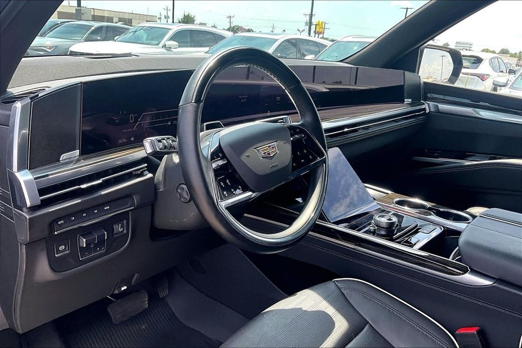2025 Cadillac Escalade ESV Premium