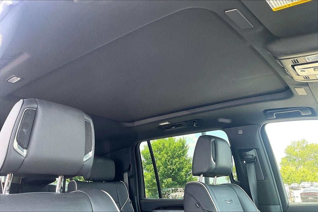 2025 Cadillac Escalade ESV Premium