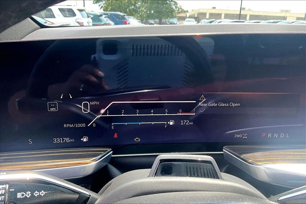 2025 Cadillac Escalade ESV Premium